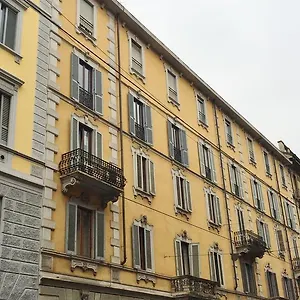 https://hotel-arno-milan.it-lombardy.com