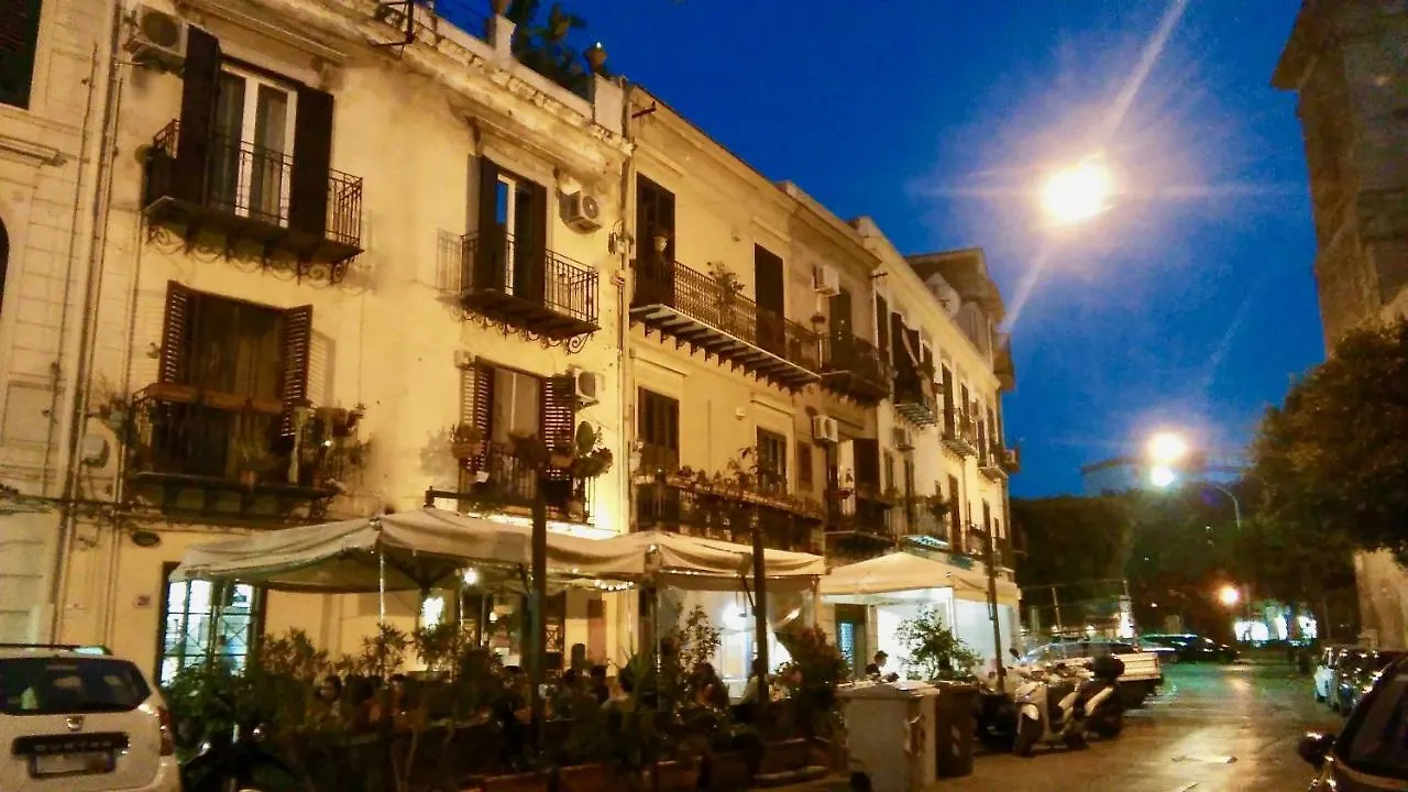 Triscele Glamour Rooms Palermo 0*,