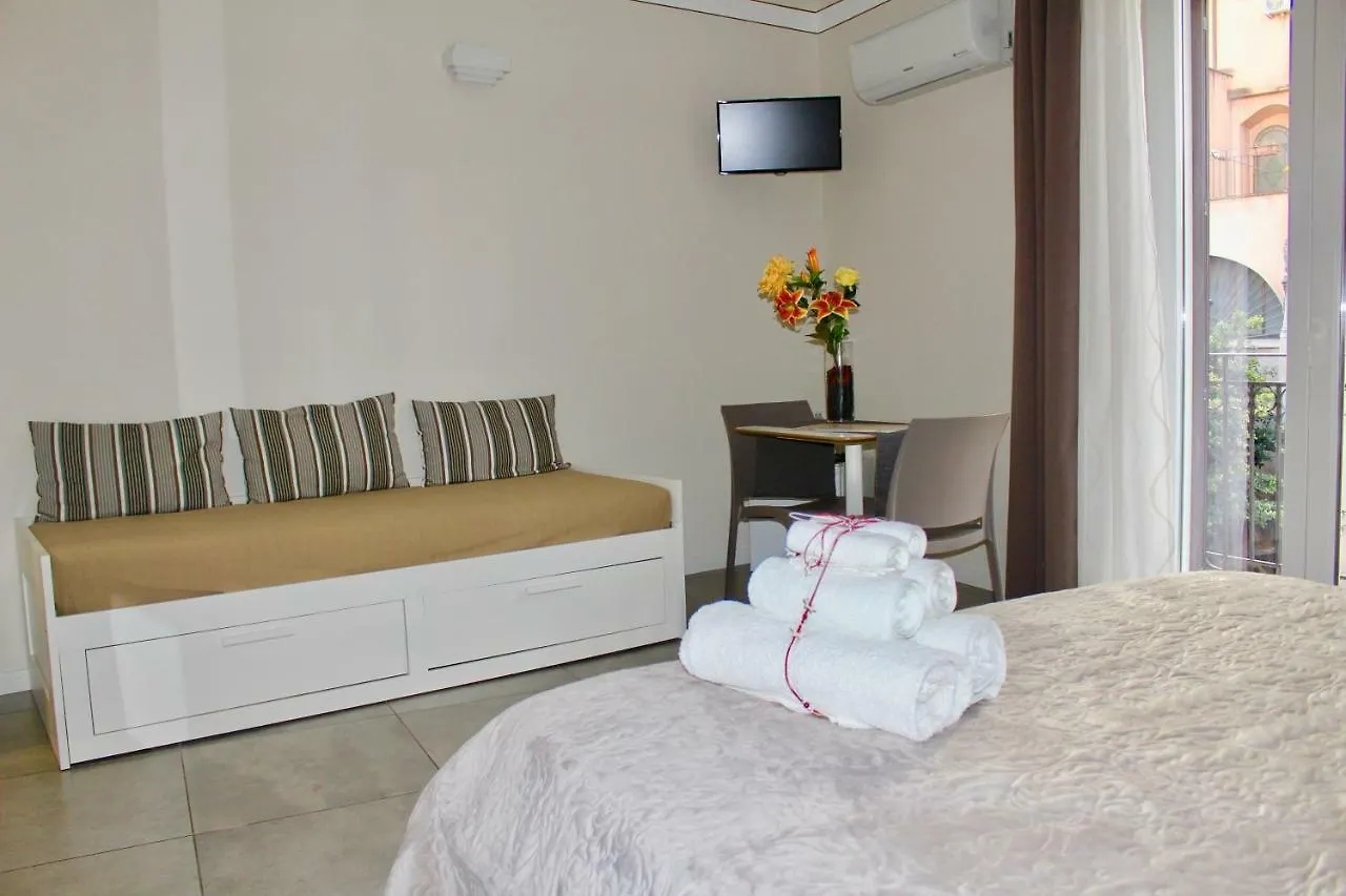 Triscele Glamour Rooms Palermo 0*,  Italy